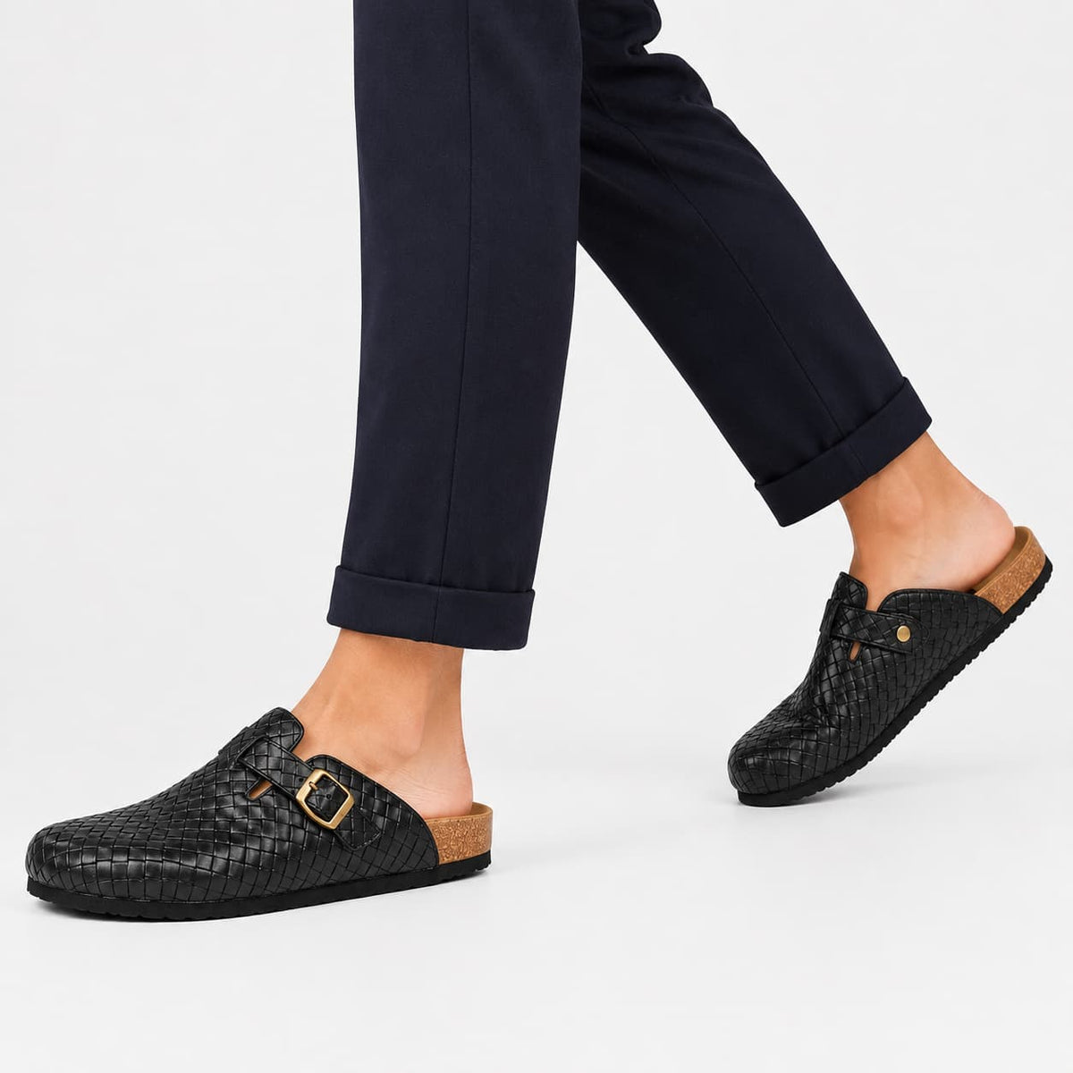 Eugénie Mules en Cuir Tressé Slip-On Sabots avec Bride à Boucle Style Casual