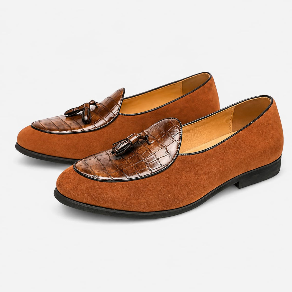 Mocassins À Glands En Daim Avec Torsade En Cuir