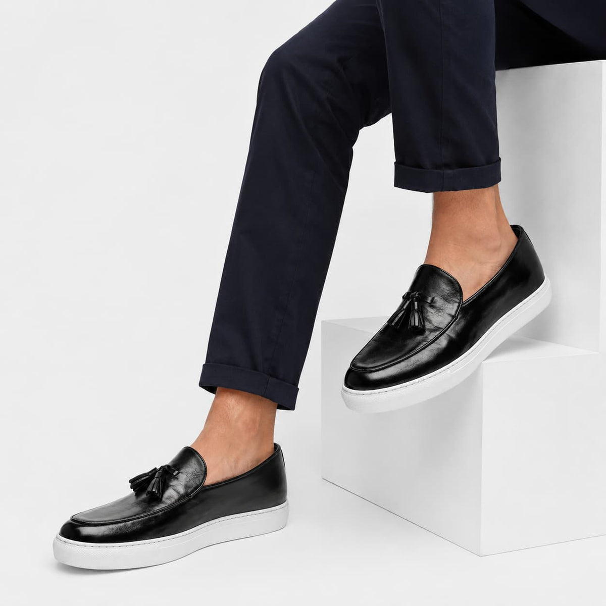 Mocassins À Gland En Cuir À Semelles Blanches Pour Hommes