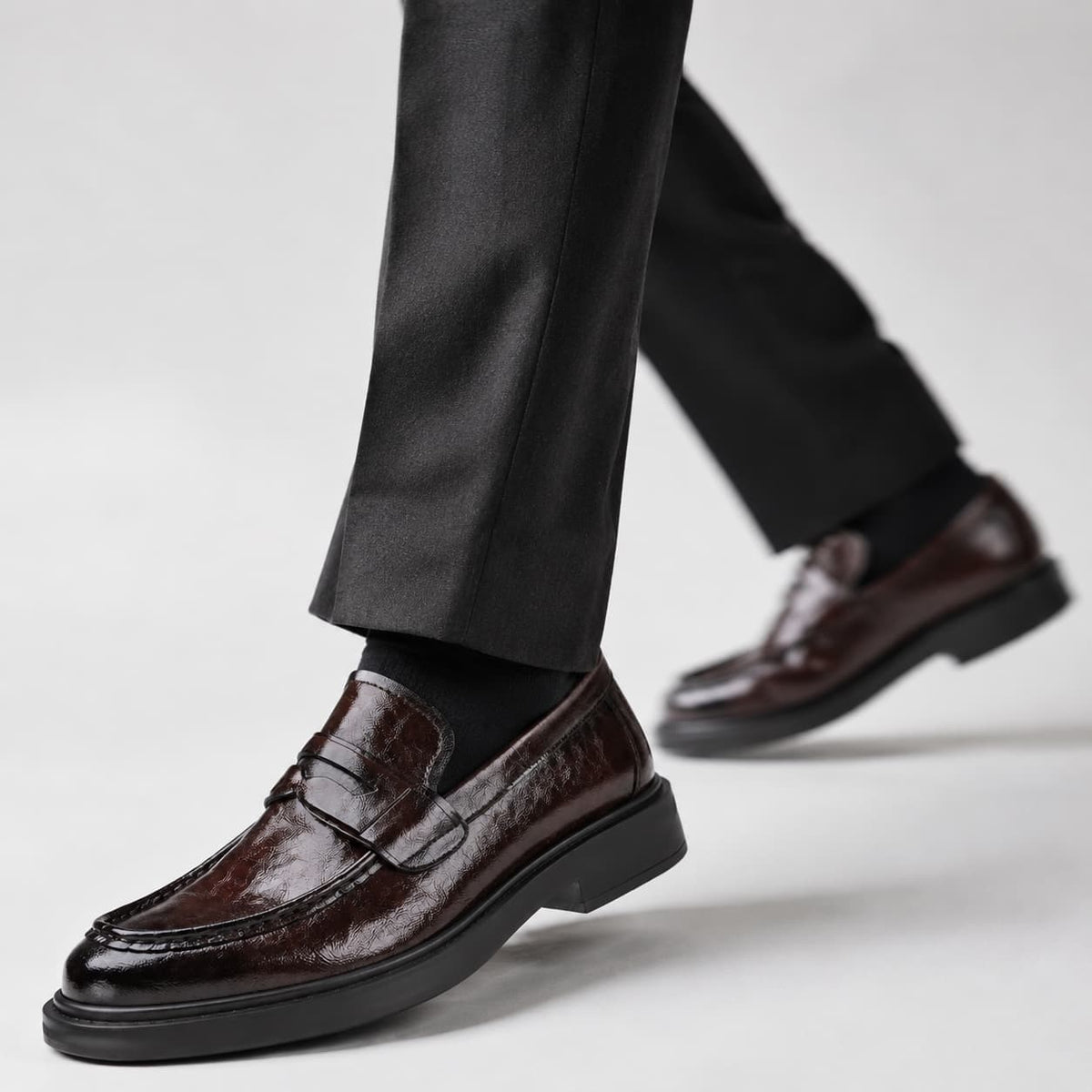 Mocassins Pour Homme En Cuir Véritable De Couleur Marron