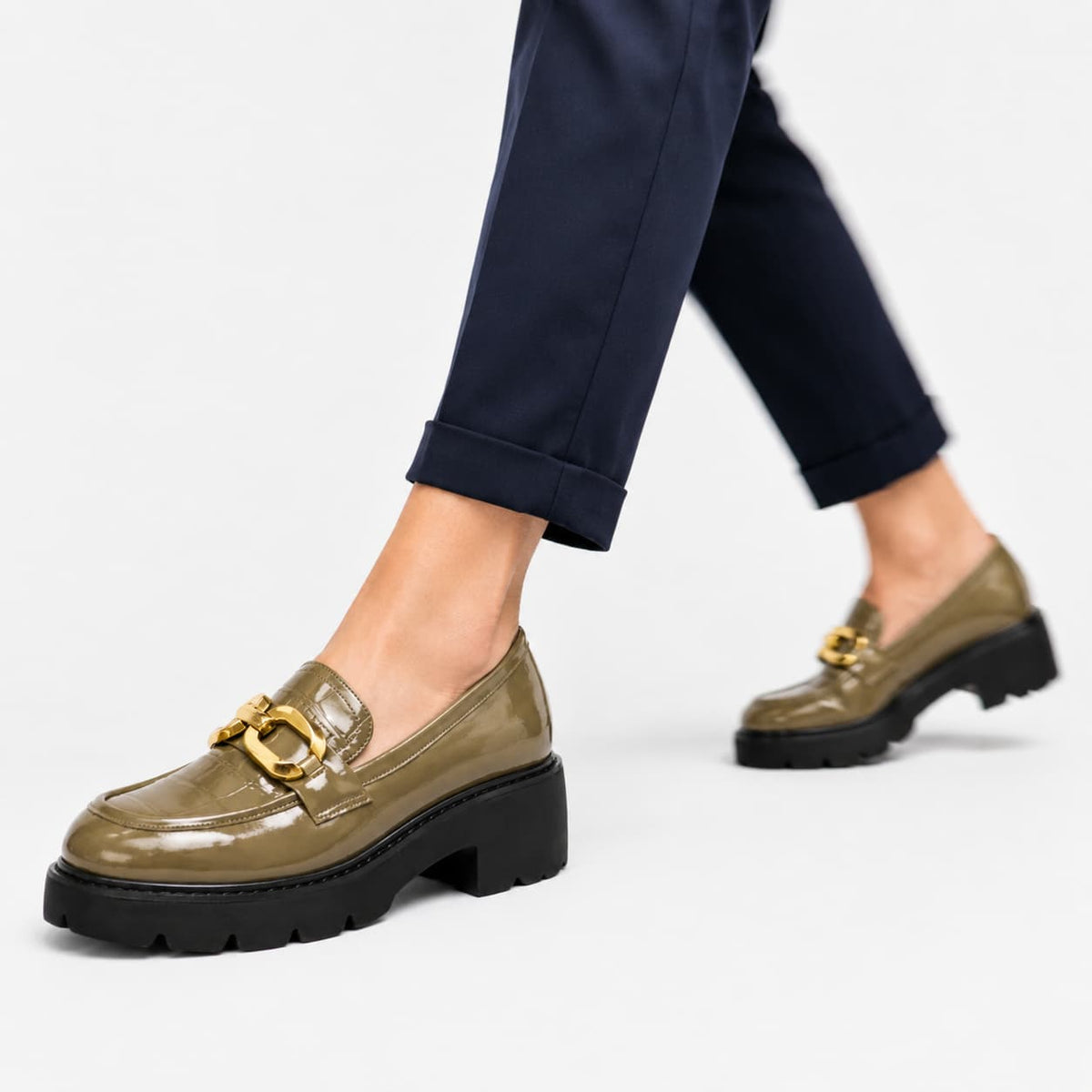 Mocassin En Cuir Végan Effet Croco Et À Boucle Dorée