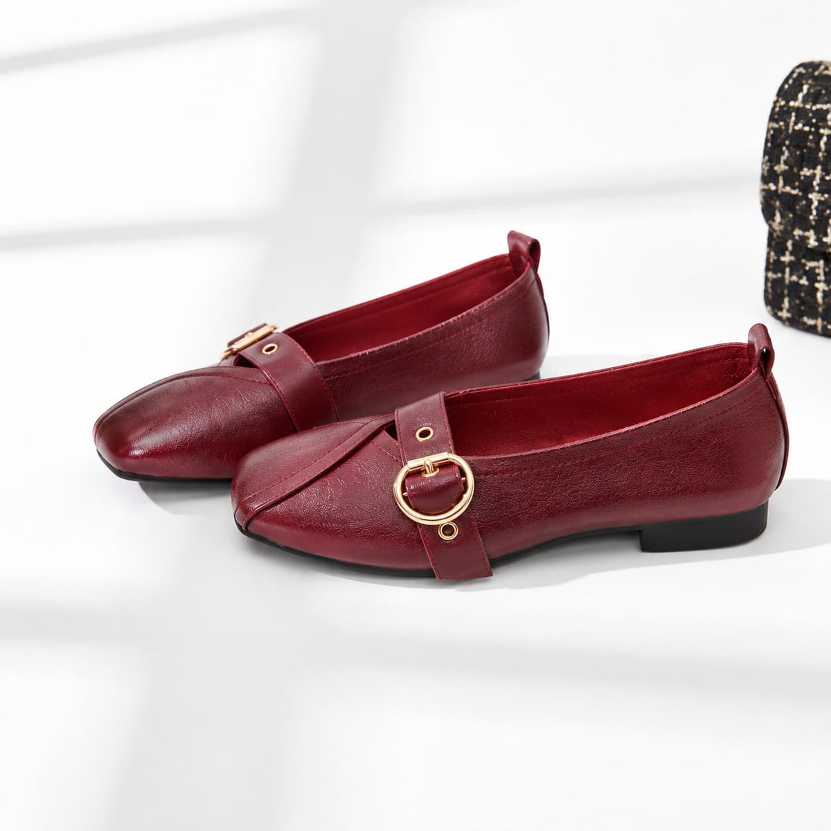 Mocassin Rouge À Bout Carré